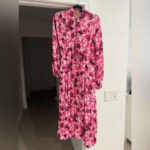 Women’s dress